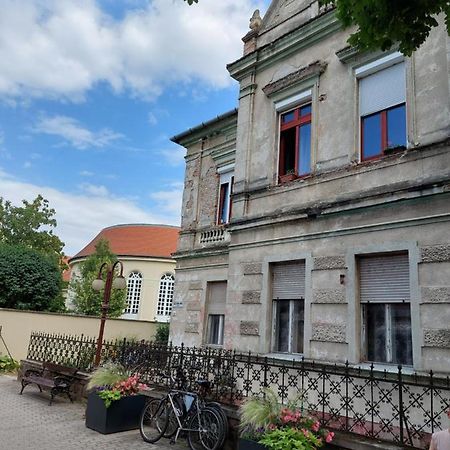 Holdfeny Apartman Siófok Exterior foto